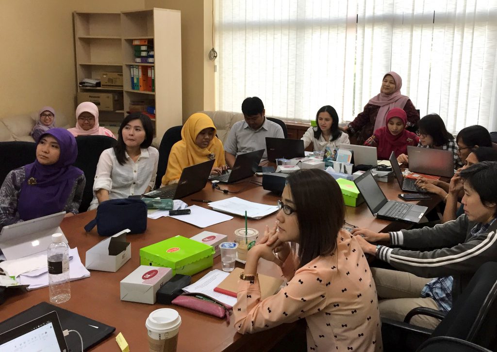 HITAP team with Indonesian participants at HTA capacity building workshop